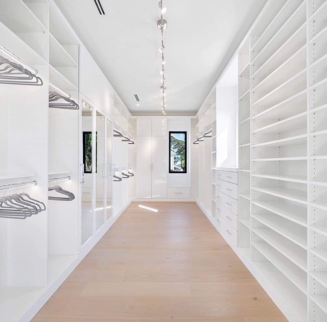 Calista Cabinets - Italian Kitchen Cabinets | 10919 Bullrush Terrace, Lakewood Ranch, FL 34202, USA | Phone: (941) 667-4500