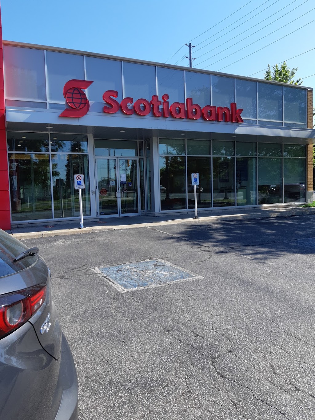 Scotiabank | 5795 Malden Rd, Windsor, ON N9H 1R9, Canada | Phone: (519) 972-3020