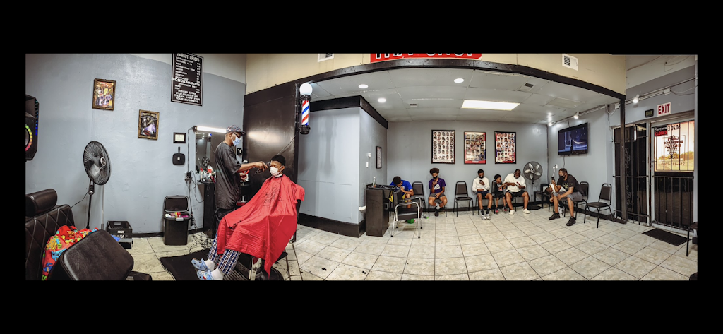 CUTZ BY LARRY BARBER BEAUTY SHOP | 8020 Forney Rd SUITE E, Dallas, TX 75227, USA | Phone: (214) 431-7680