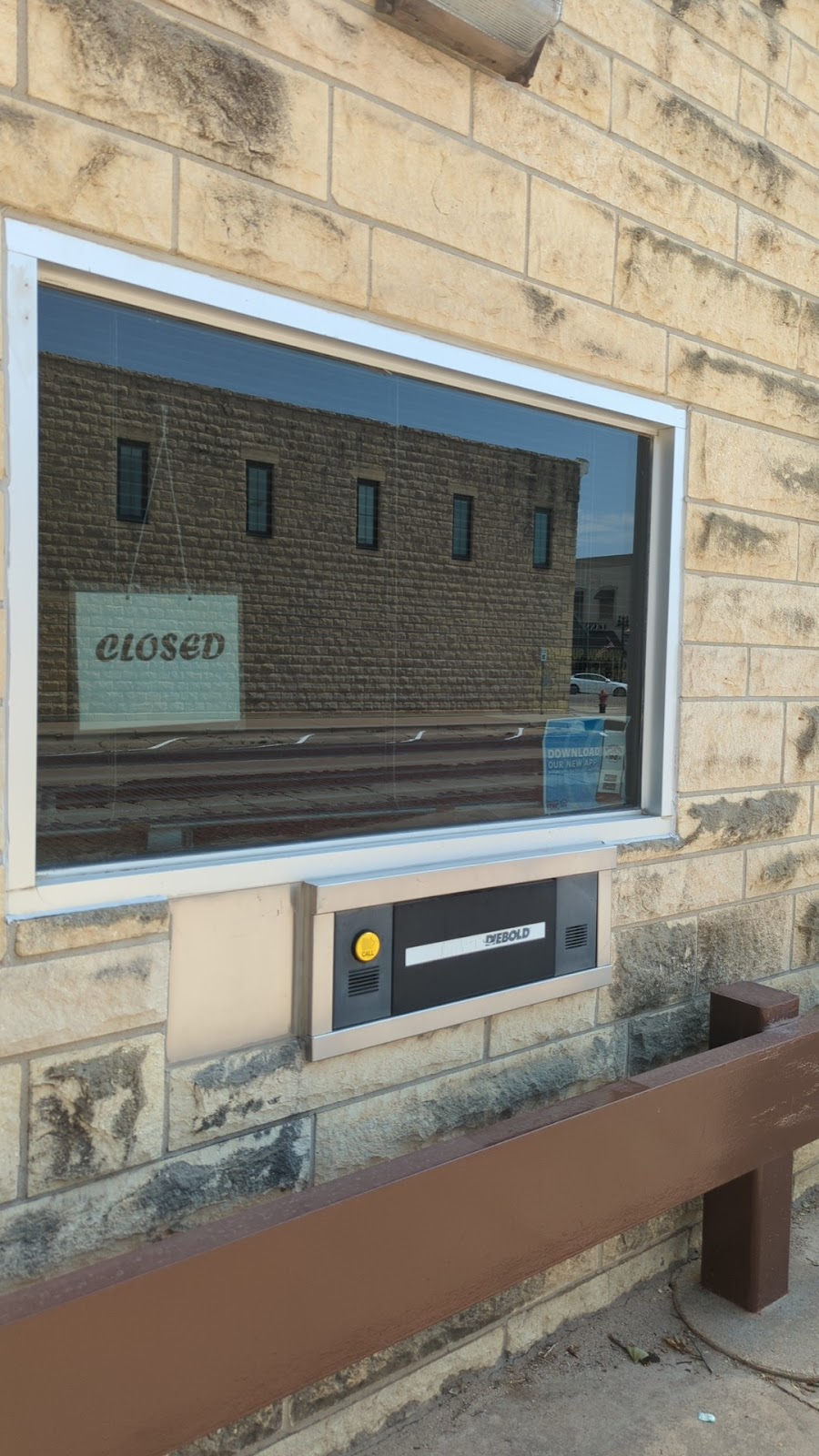 Marion National Bank | 302 E Main St, Marion, KS 66861, USA | Phone: (620) 382-2109