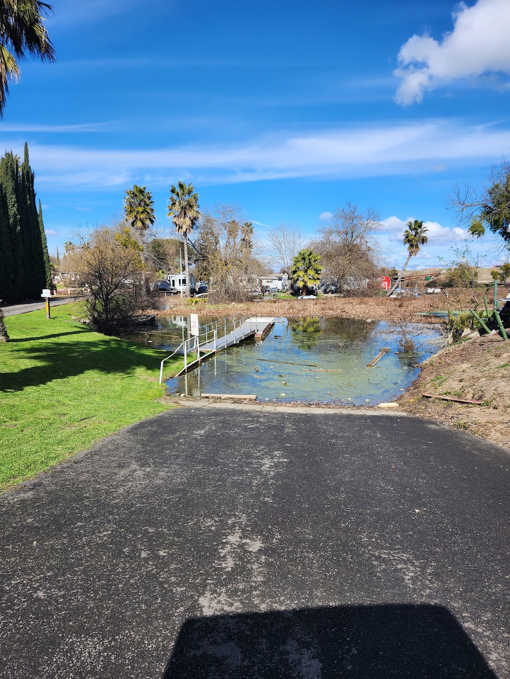 Islander Mobile Home Park | 20801 Woodward Ave # 43, Manteca, CA 95337, USA | Phone: (209) 823-2356