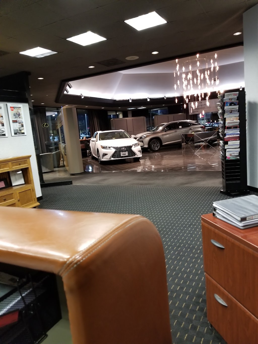 Lexus of Richmond | 9703 Midlothian Turnpike, Richmond, VA 23235, USA | Phone: (804) 323-8000