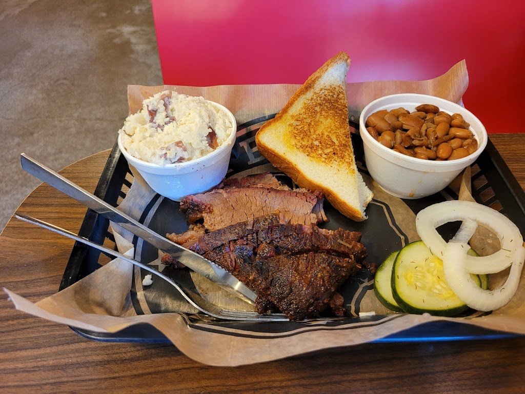 Rabel’s Roadhaus BBQ | 9015 FM 775, New Berlin, TX 78155, USA | Phone: (830) 433-1540