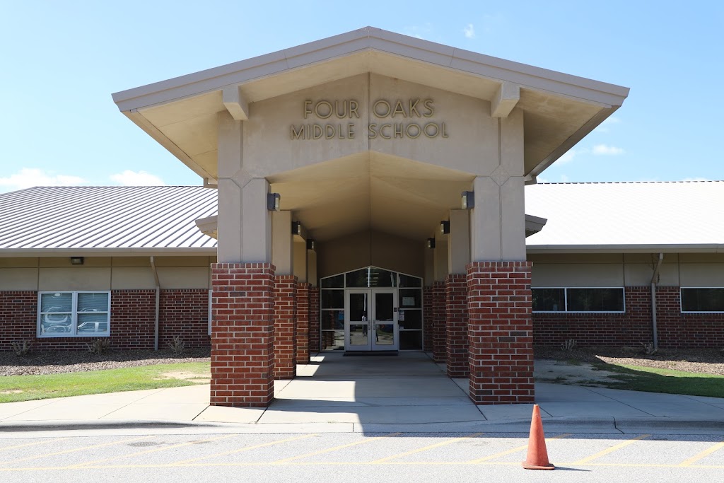 Four Oaks Elementary School | 180 W Hatcher St, Four Oaks, NC 27524, USA | Phone: (919) 963-2165