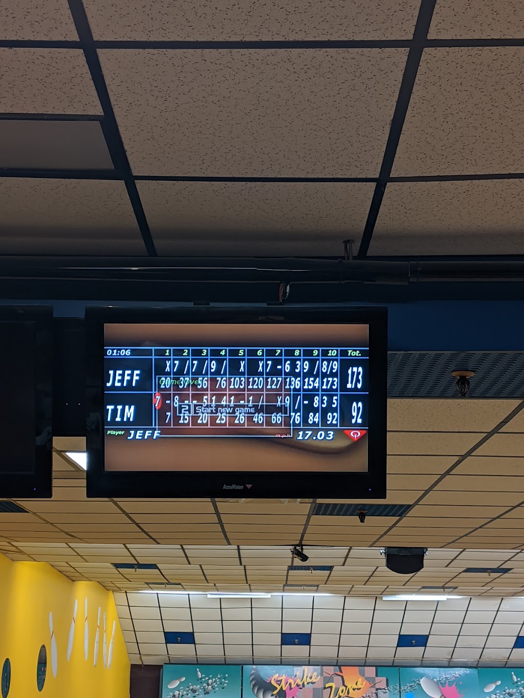 Medina Lanes | 11249 Maple Ridge Rd, Medina, NY 14103, USA | Phone: (585) 318-4474