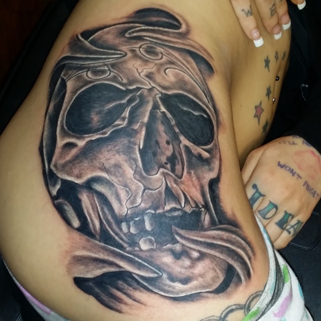 Glass City Tattoo | 724 E Main St, Lancaster, OH 43130, USA | Phone: (740) 407-1684