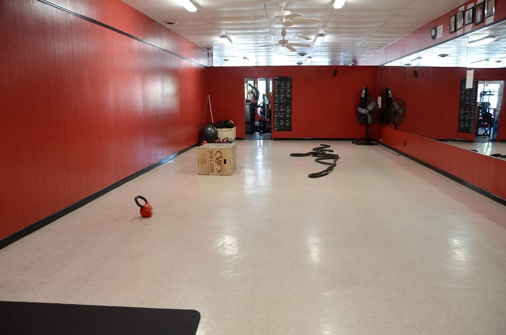 Ashland City Fitness | 104 Cumberland St, Ashland City, TN 37015, USA | Phone: (615) 584-0703