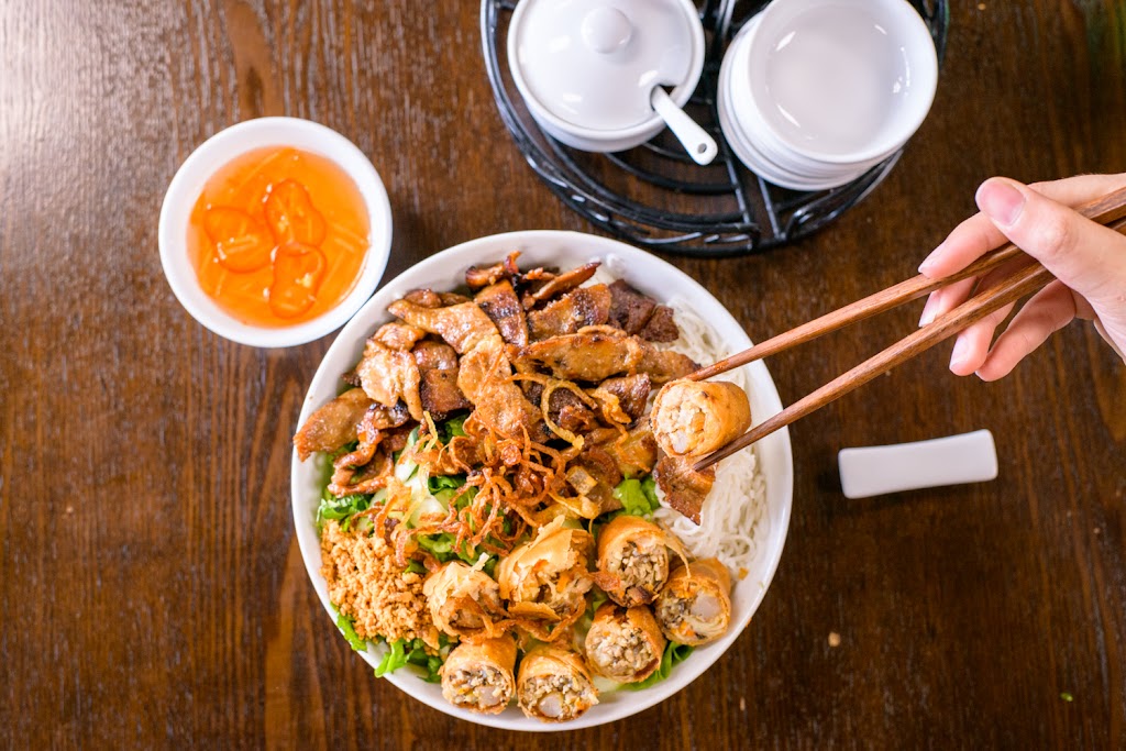 Pho Khang | 2207 Tasman Dr, Santa Clara, CA 95054, USA | Phone: (408) 988-6688