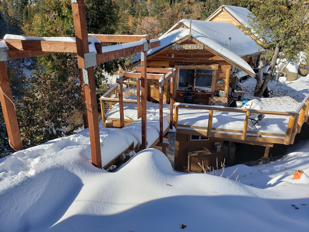 On the rocks. https://abnb.me/xQqPM13mUlb | CA-18, Big Bear Lake, CA 92314, USA | Phone: (909) 389-8097