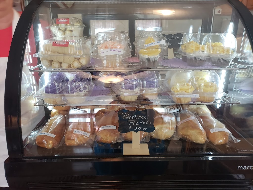 Lindaz Little Bakery | 104 Frick St, Rices Landing, PA 15357, USA | Phone: (724) 592-6794