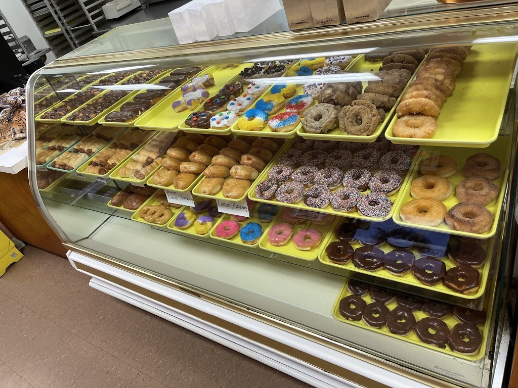 Mary Lee Donuts | 34619 LA-16, Denham Springs, LA 70706, USA | Phone: (225) 667-0005