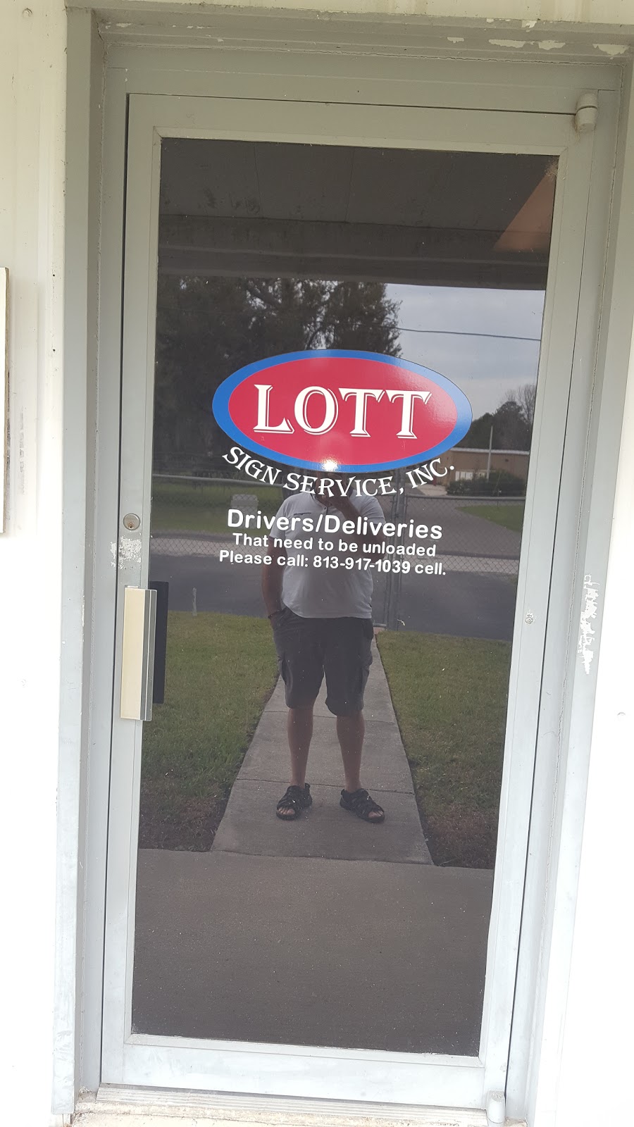 Lott Sign Services | 4141 Mowrey Rd, Wesley Chapel, FL 33543, USA | Phone: (813) 909-9733