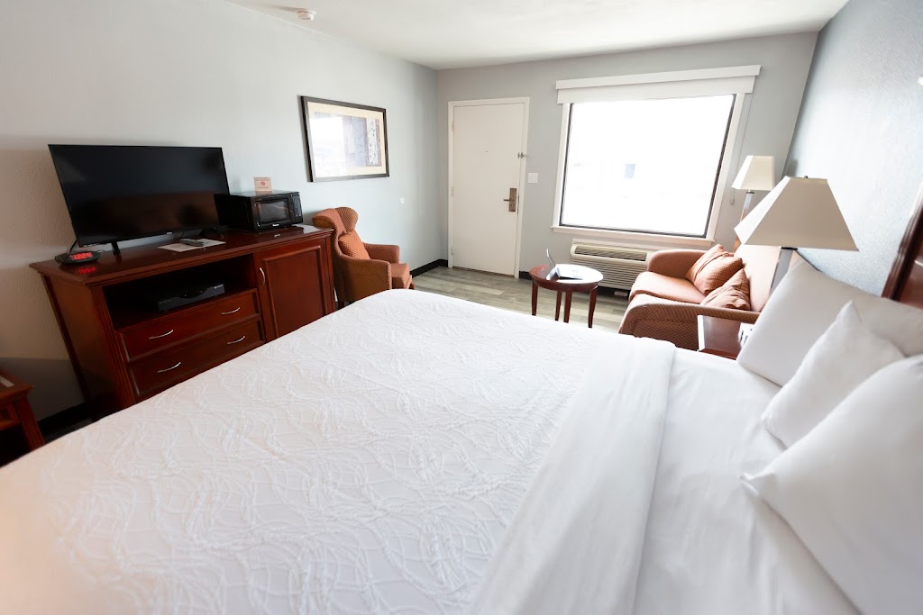 Sunrise Inn | 211 KY-36, Williamstown, KY 41097, USA | Phone: (859) 824-5025