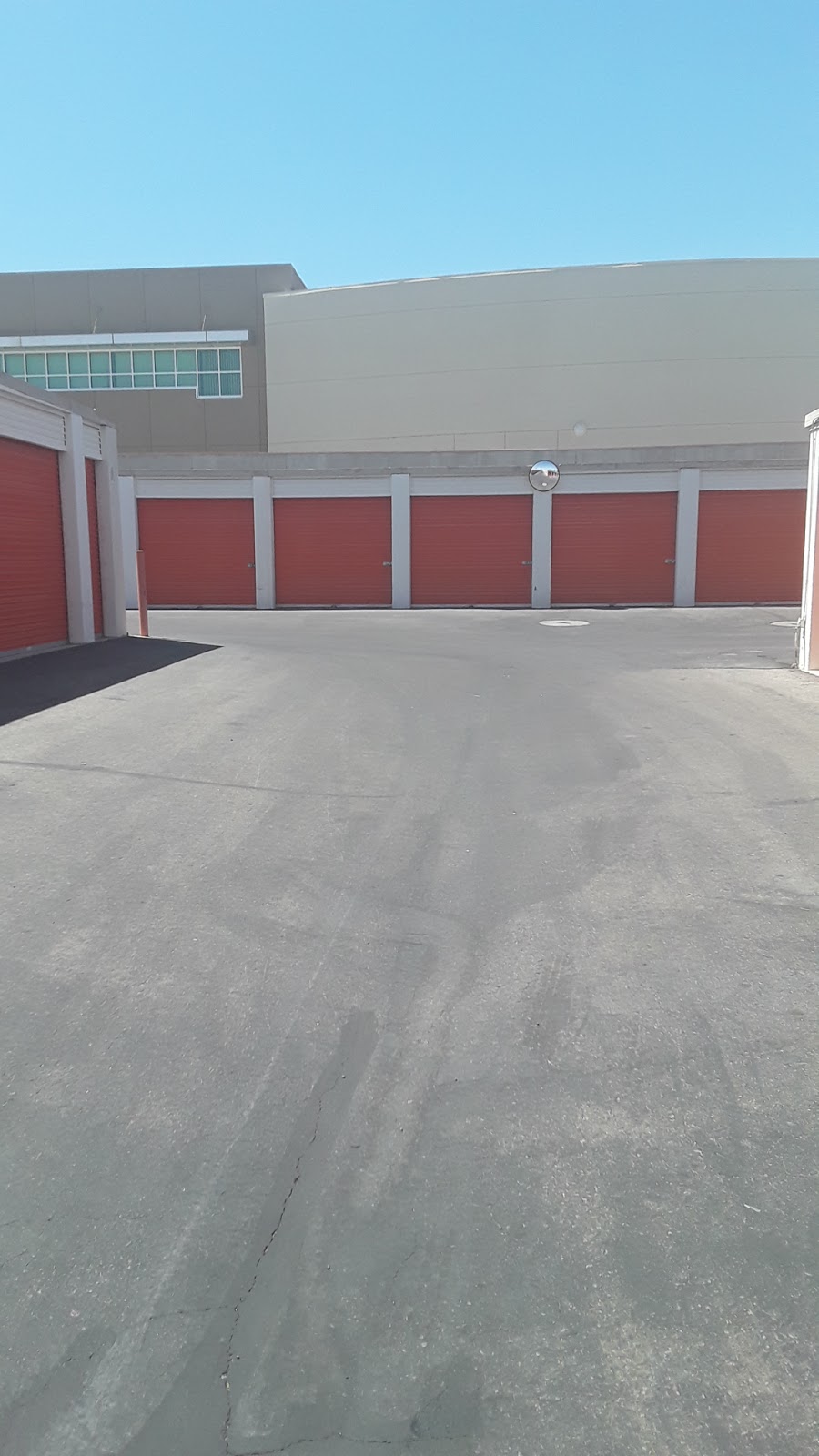 Public Storage | 2830 E Desert Inn Rd, Las Vegas, NV 89121, USA | Phone: (702) 979-4778