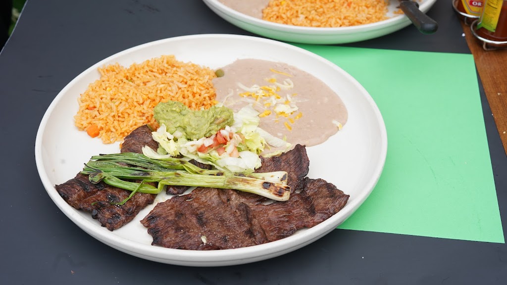 Frontera Grill - Attleboro | 287 Washington St, South Attleboro, MA 02703, USA | Phone: (508) 639-9702