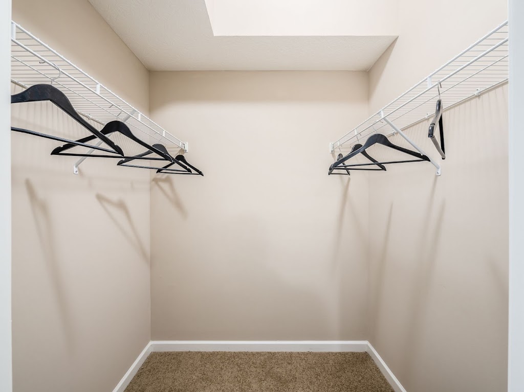 The Attleigh | 1121 Mirror Lake Pl, Columbus, OH 43228, USA | Phone: (614) 335-4870