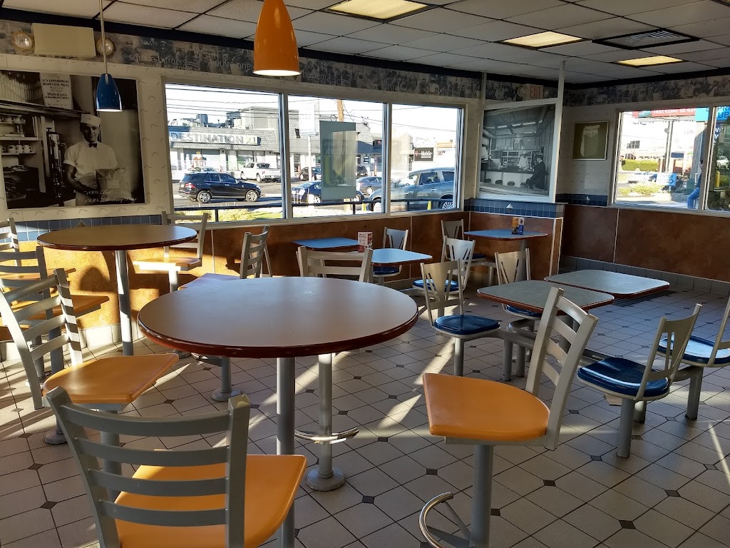 White Castle | 2458 US-22, Union, NJ 07083, USA | Phone: (908) 964-0745