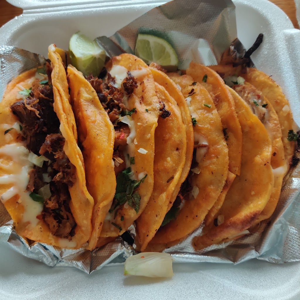 El CHIDO TAQUERIA | 7141 N 42nd Ave, Minneapolis, MN 55427, USA | Phone: (612) 407-0431