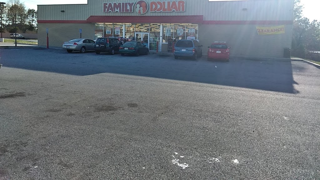 Family Dollar | 2639 N Main St, Danville, VA 24540, USA | Phone: (434) 441-4628