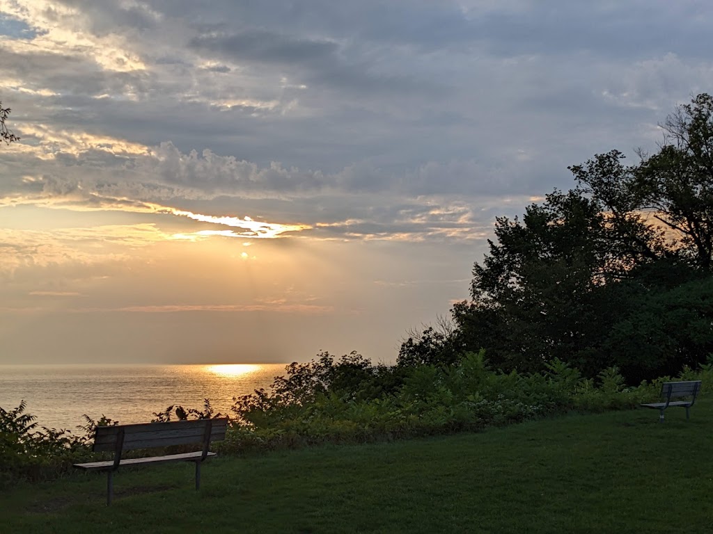 Big Bay Park | 5000 N Lake Dr, Whitefish Bay, WI 53217, USA | Phone: (414) 964-0064