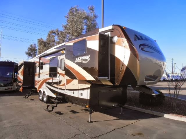 Freedom RV Inc. | 3735 E Irvington Rd, Tucson, AZ 85714, USA | Phone: (520) 750-1100