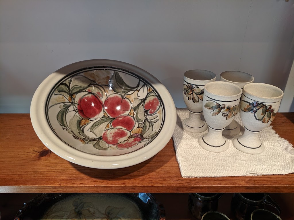 Queenston Pottery Studio | 1648 York Rd RR 1, Niagara-on-the-Lake, ON L0S 1J0, Canada | Phone: (905) 262-4196