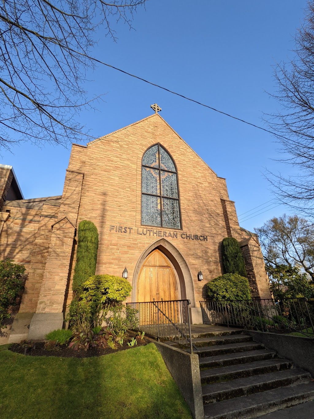 First Lutheran Church of West Seattle | 4105 California Ave SW, Seattle, WA 98116, USA | Phone: (206) 935-6530