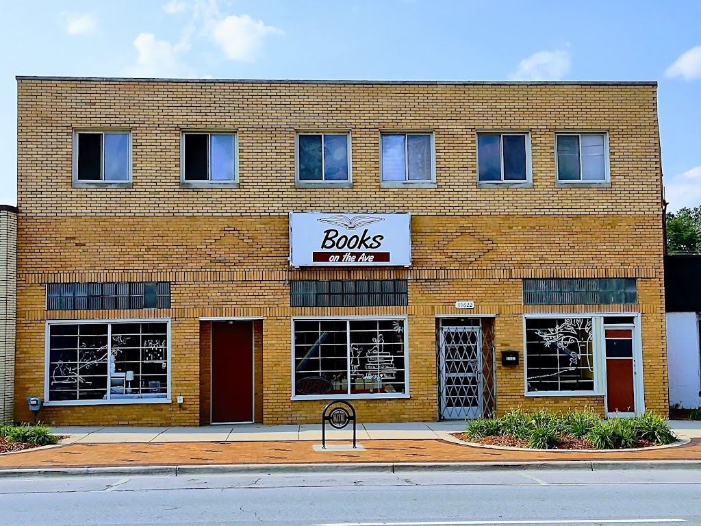 Books on the Ave | 35622 W Michigan Ave, Wayne, MI 48184, USA | Phone: (734) 331-0275