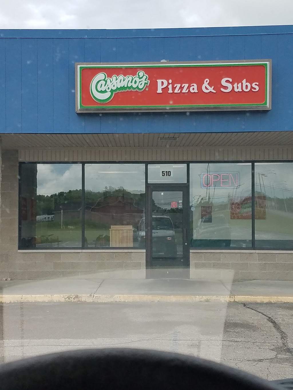 Cassanos Pizza King | 510 Central Ave, Carlisle, OH 45005, USA | Phone: (888) 294-5464