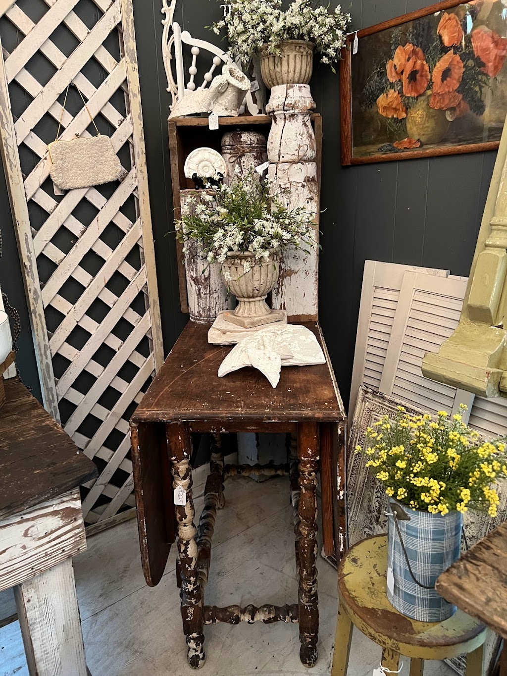 Patina, Vintage & Eclectic Finds | 602 N Rockwall Ave, Terrell, TX 75160, USA | Phone: (214) 908-1558