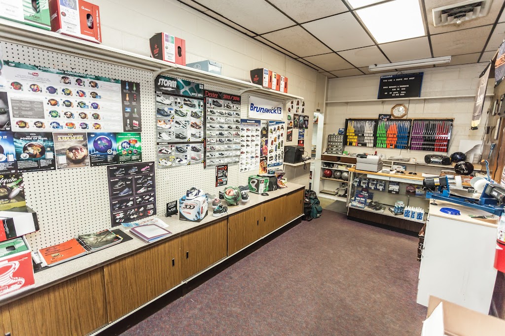 Quonset Lanes | 2004 N Truman Blvd, Crystal City, MO 63019, USA | Phone: (636) 937-2118