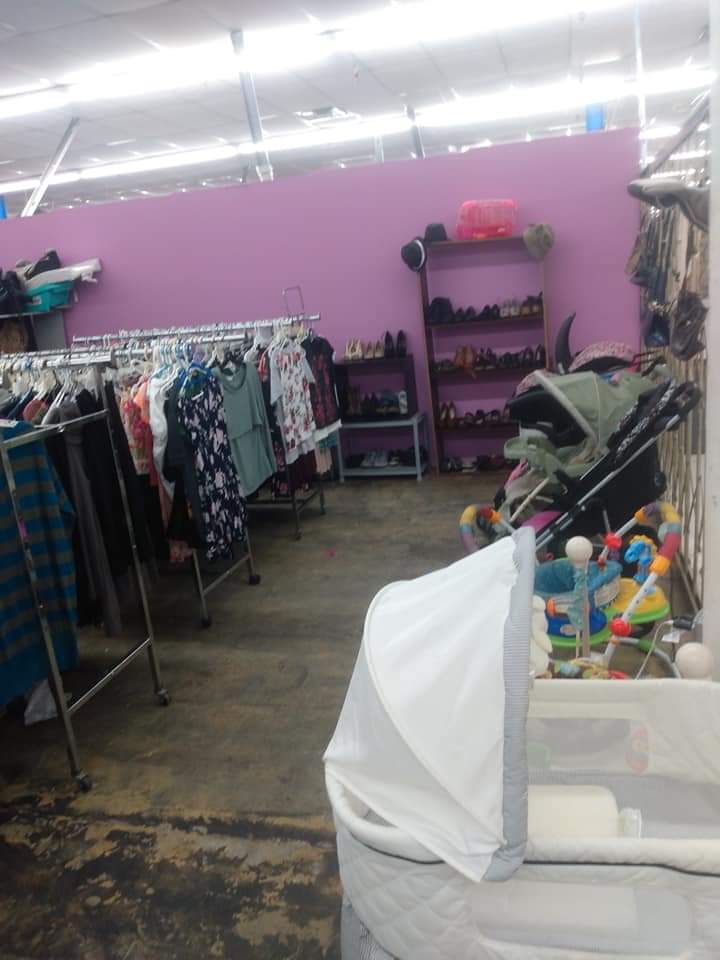 Cs Corner and Thrift | 2233 N Prairie Creek Rd, Dallas, TX 75227, USA | Phone: (972) 684-1264