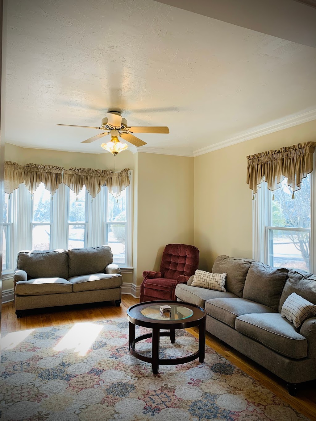 Hope Street Sober Living | 90 Hope St Ext, Attleboro, MA 02703, USA | Phone: (508) 455-0153