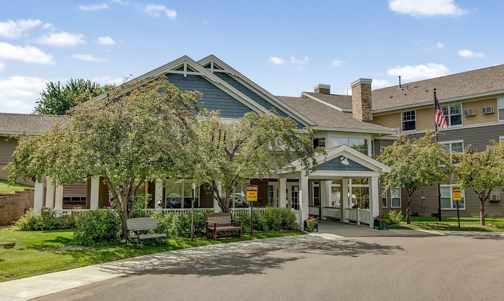 Oak Ridge Assisted Living | 1128 Bahls Dr, Hastings, MN 55033, USA | Phone: (651) 438-0418