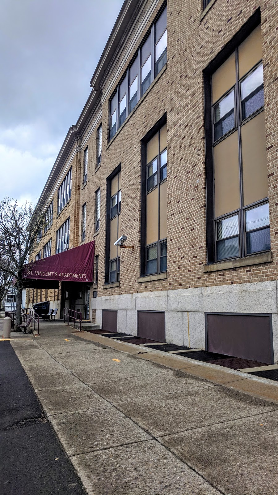 St Vincents Apartments | 475 Yates St # 1, Albany, NY 12208, USA | Phone: (518) 482-8915