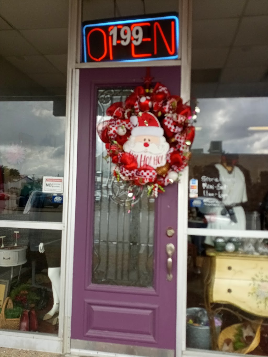 Simply Grace Thrift Store | 580 W Arapaho Rd Suite 199, Richardson, TX 75080, USA | Phone: (972) 685-4030