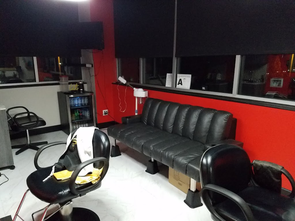 Sharp Status Barber Studio | 615 St George Square Ct 250 Suite 33, Winston-Salem, NC 27103, USA | Phone: (336) 447-6507