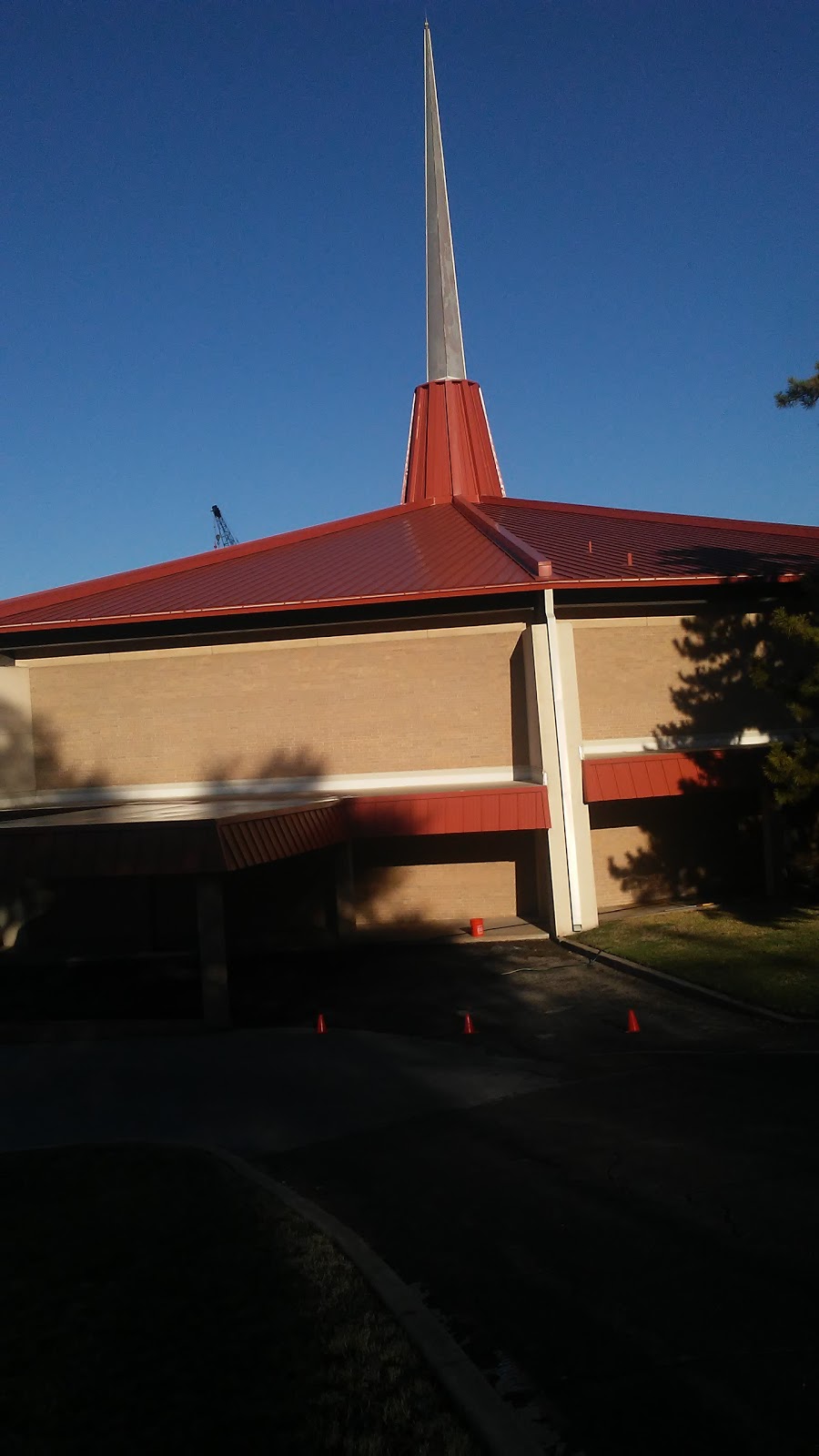 Calvary Cathedral International | 1701 Oakhurst Scenic Dr, Fort Worth, TX 76111, USA | Phone: (817) 332-1246