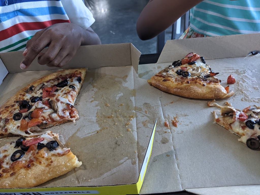 Hungry Howies Pizza | 14069 66th St N, Largo, FL 33771, USA | Phone: (727) 536-5108