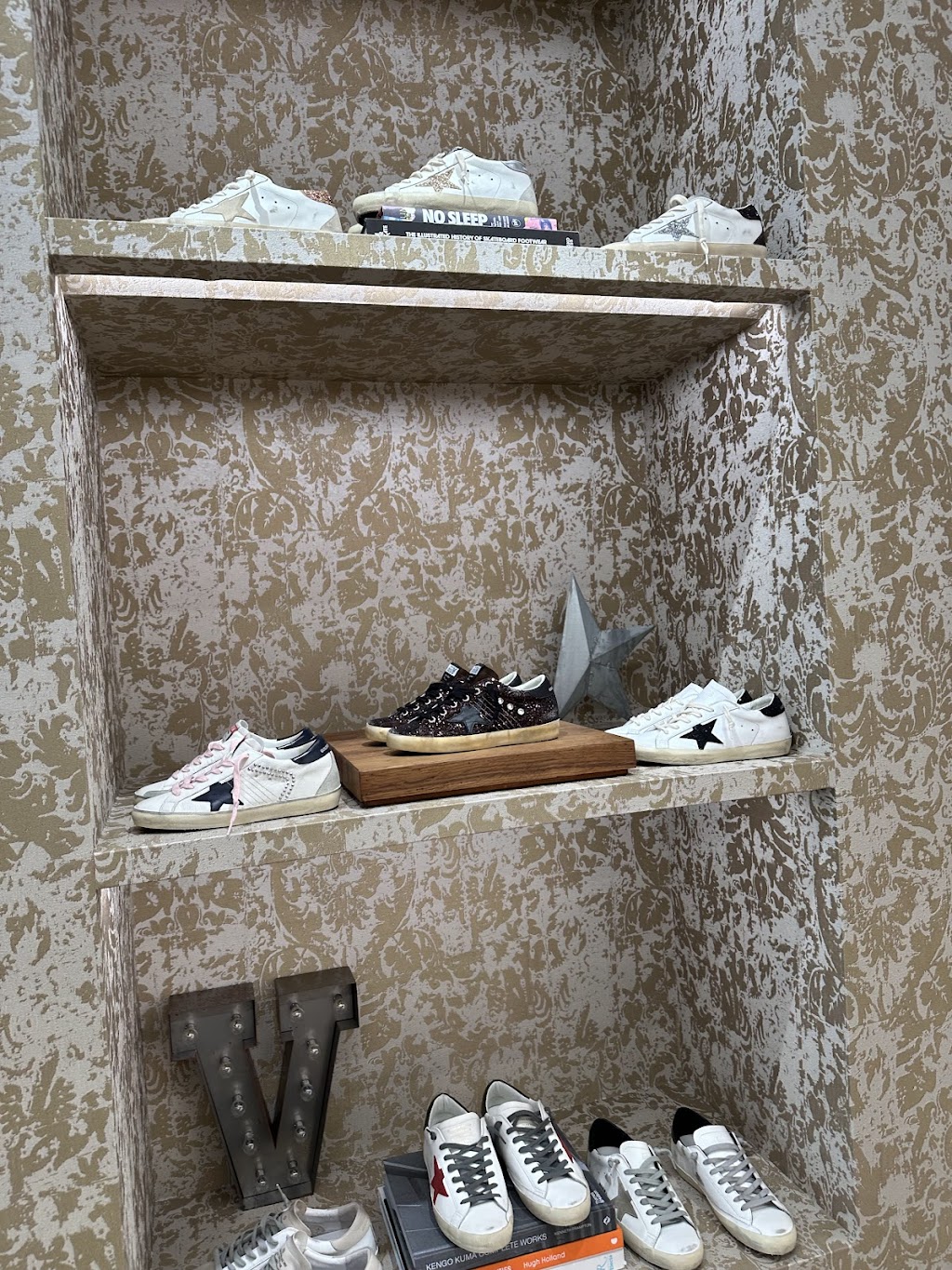 GOLDEN GOOSE | 710 Americana Way, Glendale, CA 91210, USA | Phone: (818) 396-5060