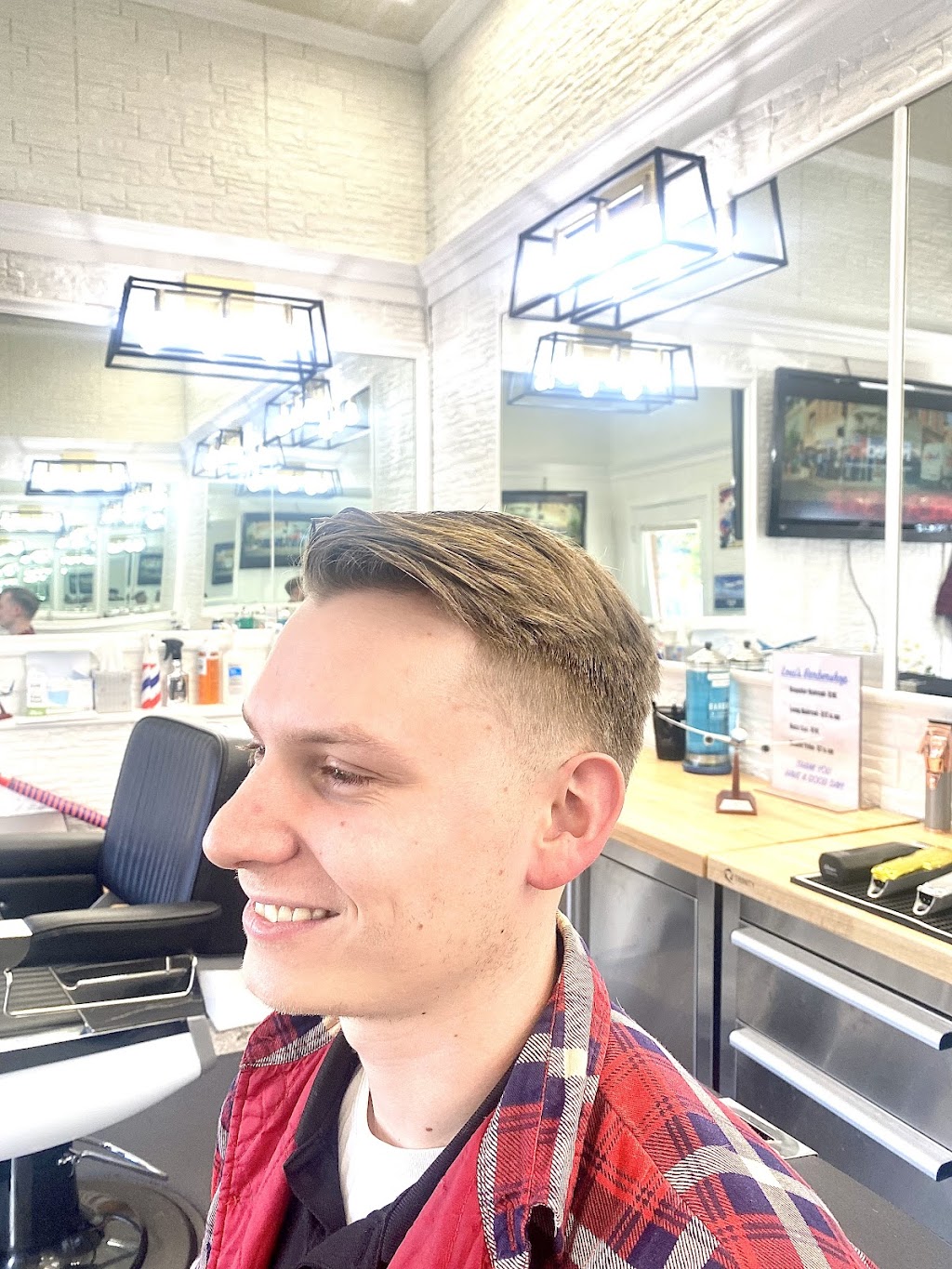 Louis Barber Shop | 2615 N 21st St, Tacoma, WA 98406, USA | Phone: (253) 756-1026