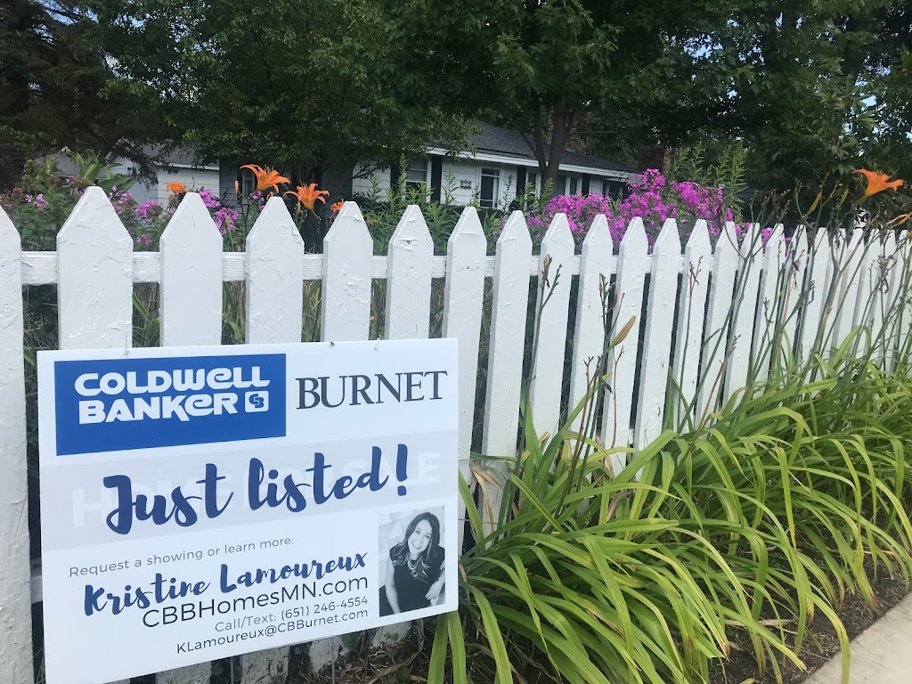 Kristine Lamoureux: Realtor at Coldwell Banker Realty | 17305 Cedar Ave S #100, Lakeville, MN 55044, USA | Phone: (651) 246-4554