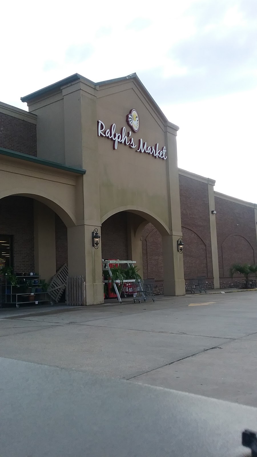 Ralphs Market | 6431 LA-44, Gonzales, LA 70737, USA | Phone: (225) 473-1004