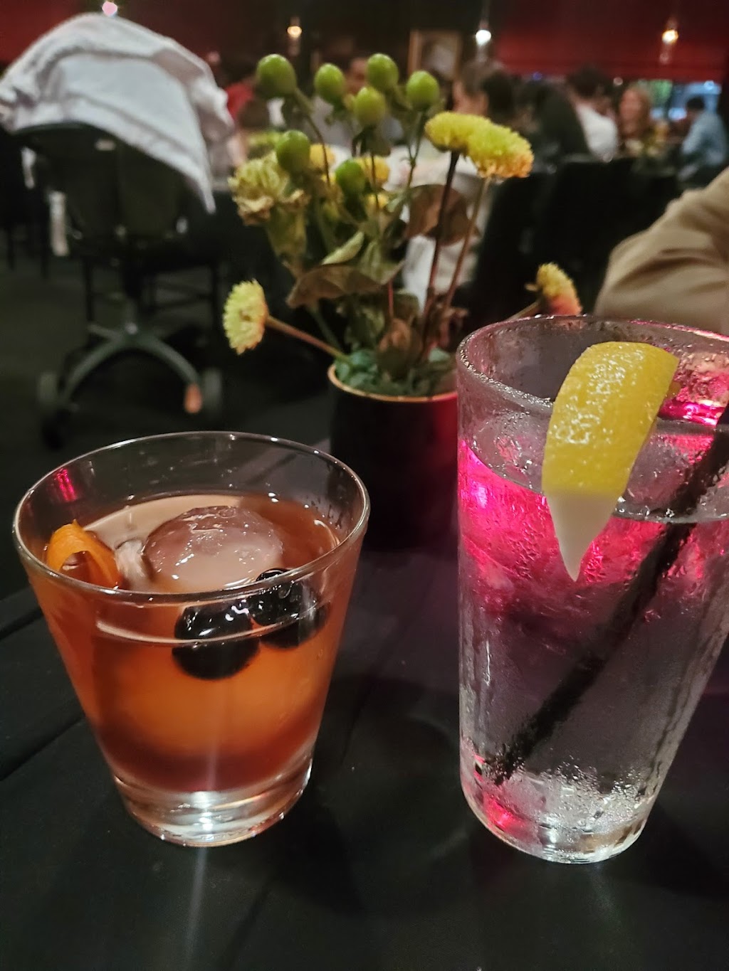 Mr. Vs Bar and Grill | 14320 Valley View Ave, La Mirada, CA 90638, USA | Phone: (562) 946-8600