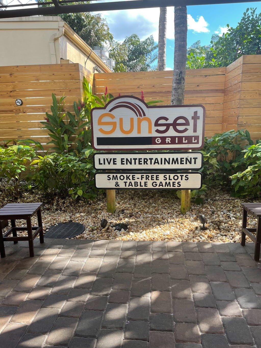 Sunset Grill (in Seminole Casino Coconut Creek) | 5550 NW 40th St, Coconut Creek, FL 33073, USA | Phone: (954) 977-6700