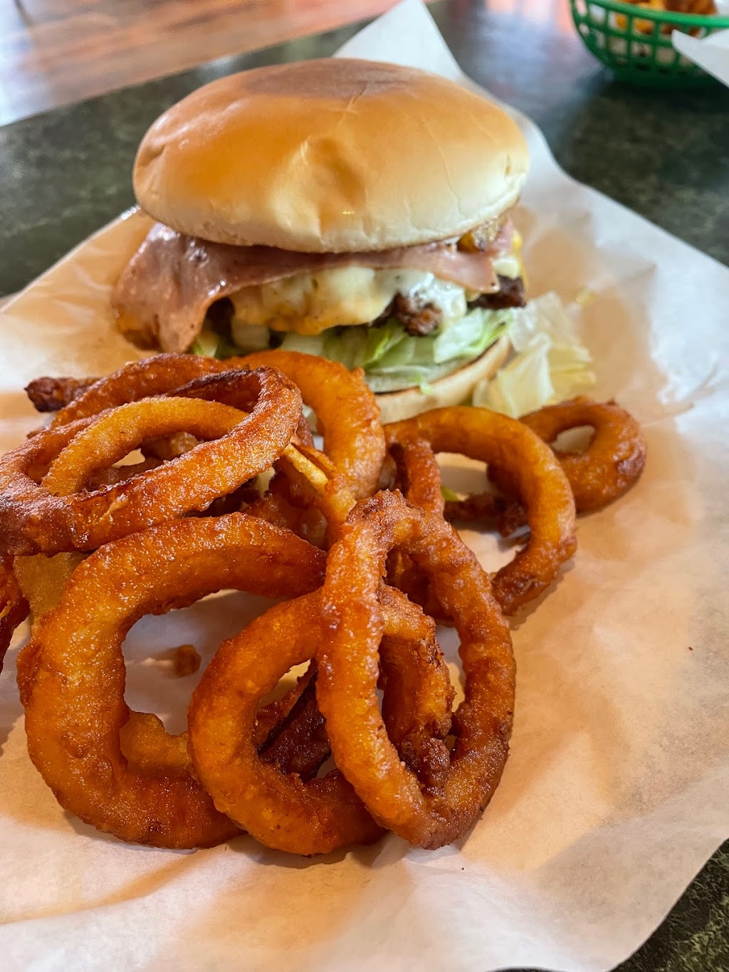 Kaufman Burgers | 807 S Washington St #2709, Kaufman, TX 75142, USA | Phone: (469) 770-1543