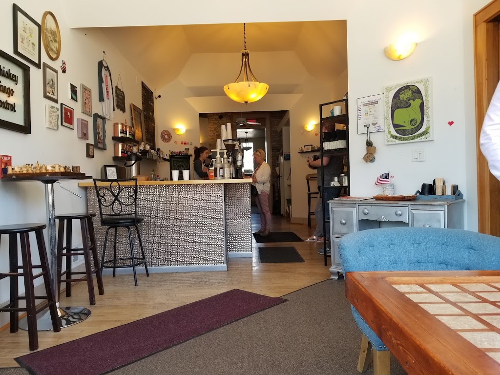 Avenue Coffeehouse | 911 Milwaukee Ave, South Milwaukee, WI 53172, USA | Phone: (414) 304-8060