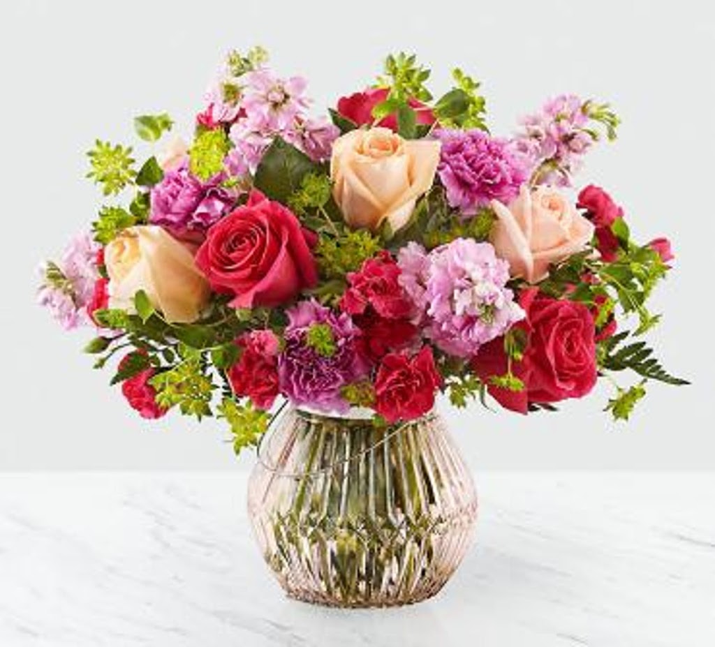 Dedham Flower Shop | 24 Arbor Ln, Dedham, MA 02026, USA | Phone: (781) 613-2221