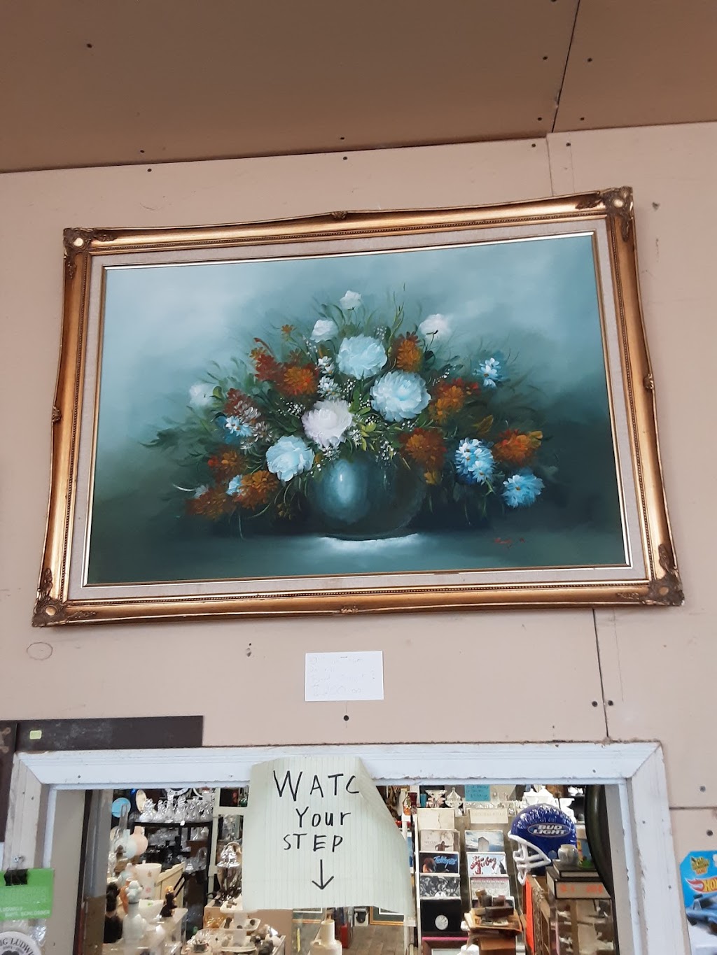 Abbotts Affordable Antiques | 32 West St, Gloversville, NY 12078, USA | Phone: (518) 775-6252