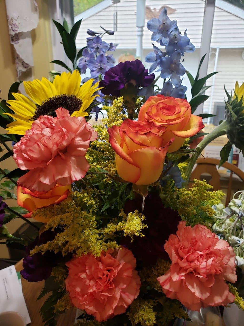 Riverview Florist | 14100 Pennsylvania Rd, Southgate, MI 48195 | Phone: (734) 282-1277